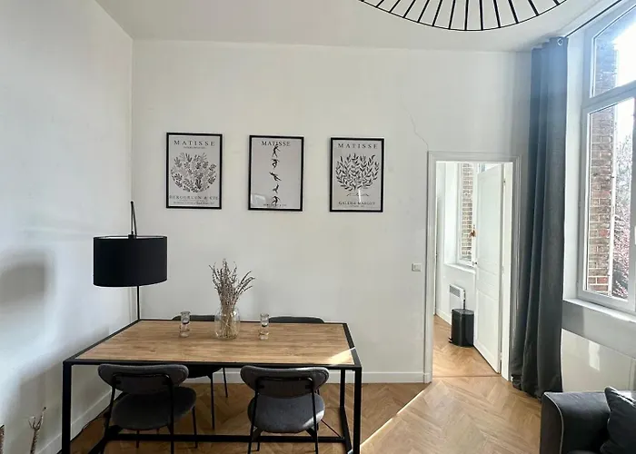 Spacieux Appt Haussmannien Parking Prive Апартаменты *